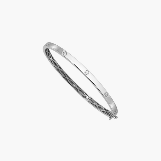 18ct White Gold Bangle