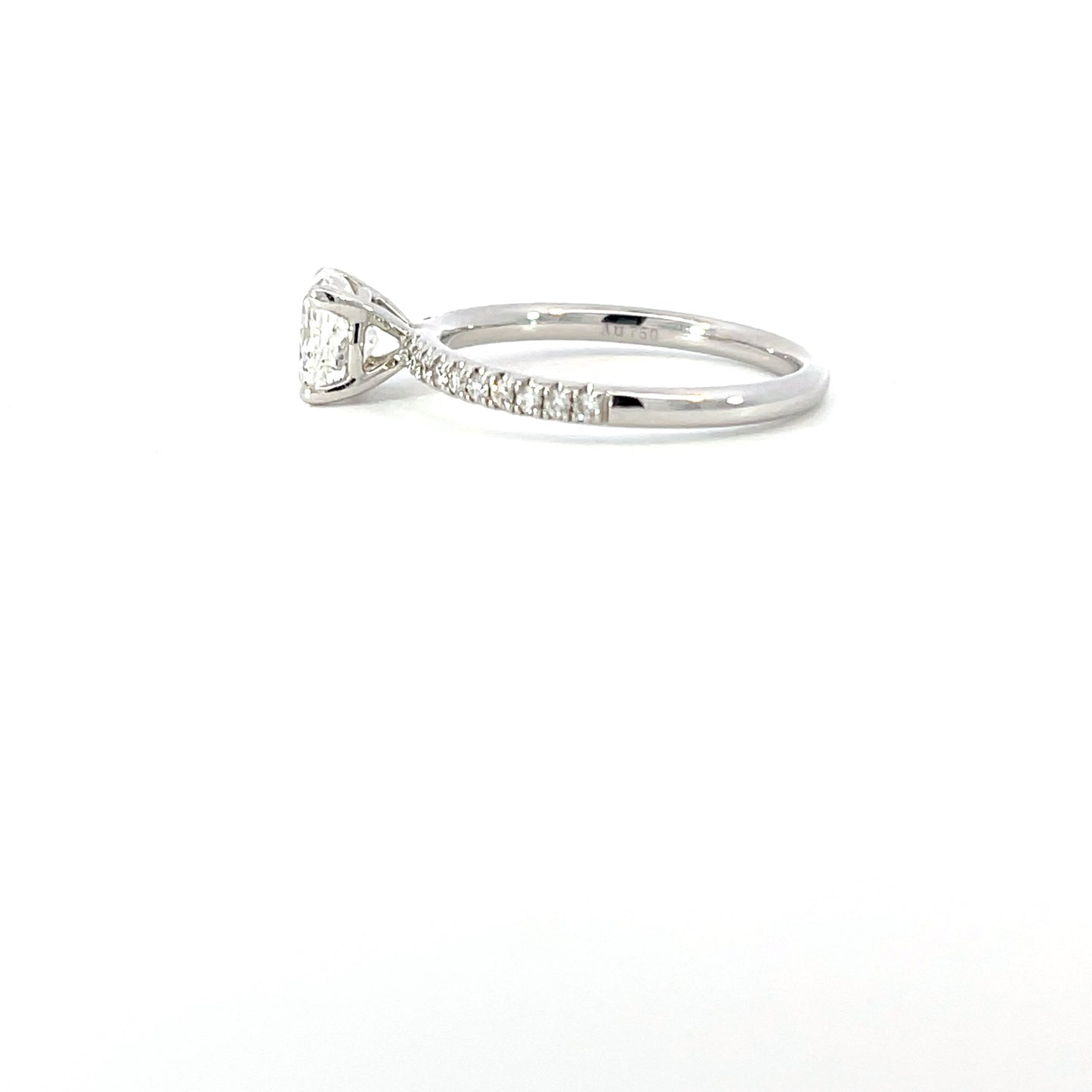 Chantal | Discover this 18ct white gold engagement ring featuring a 0.94ct cushion-cut GIA-certified diamond (D/SI2) with brilliant-cut diamond shoulders. Elegant, timeless, and expertly crafted.