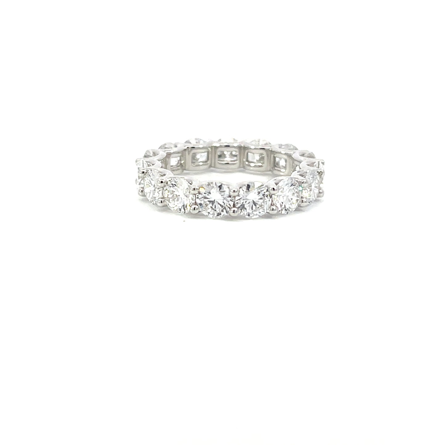 Javion | 18ct white gold Round Brilliant Cut Lab Grown Eternity ring